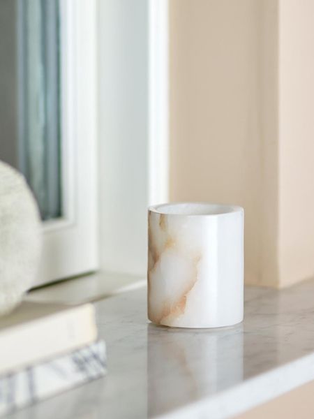 BLOOMINGVILLE | ANNEBEL TELYSLYKT 